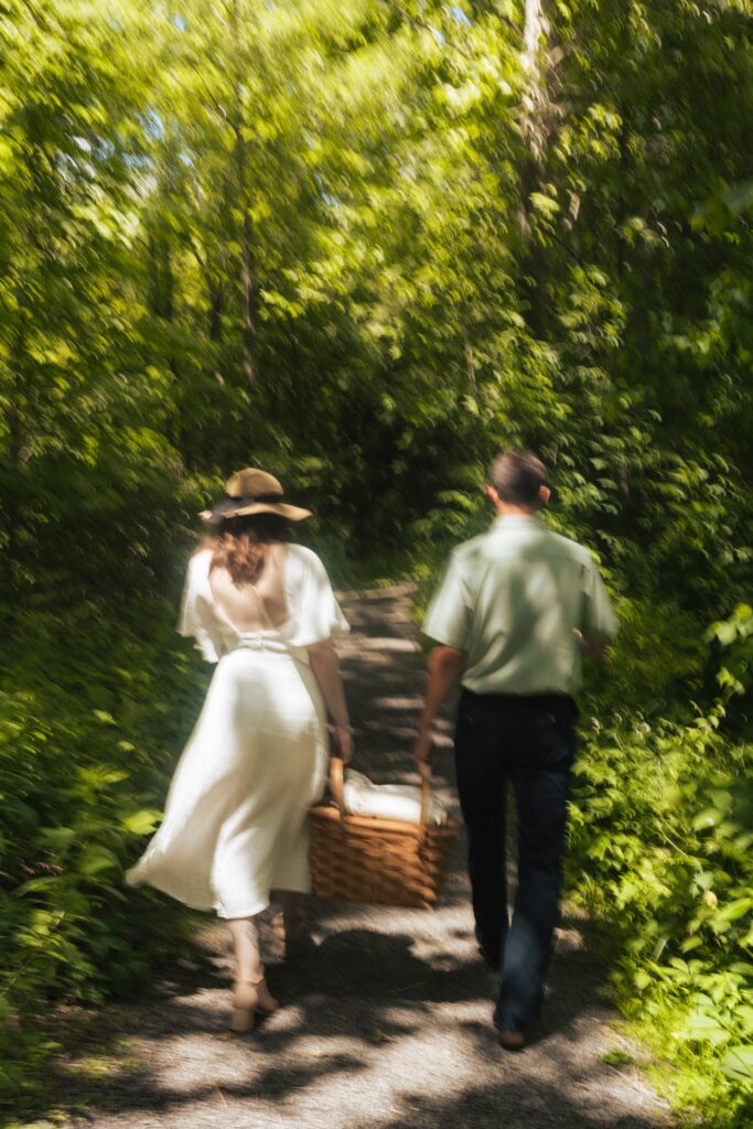 bride and groom on a picnic