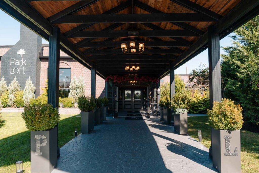 A chic wedding at Park Loft in New Jersey.