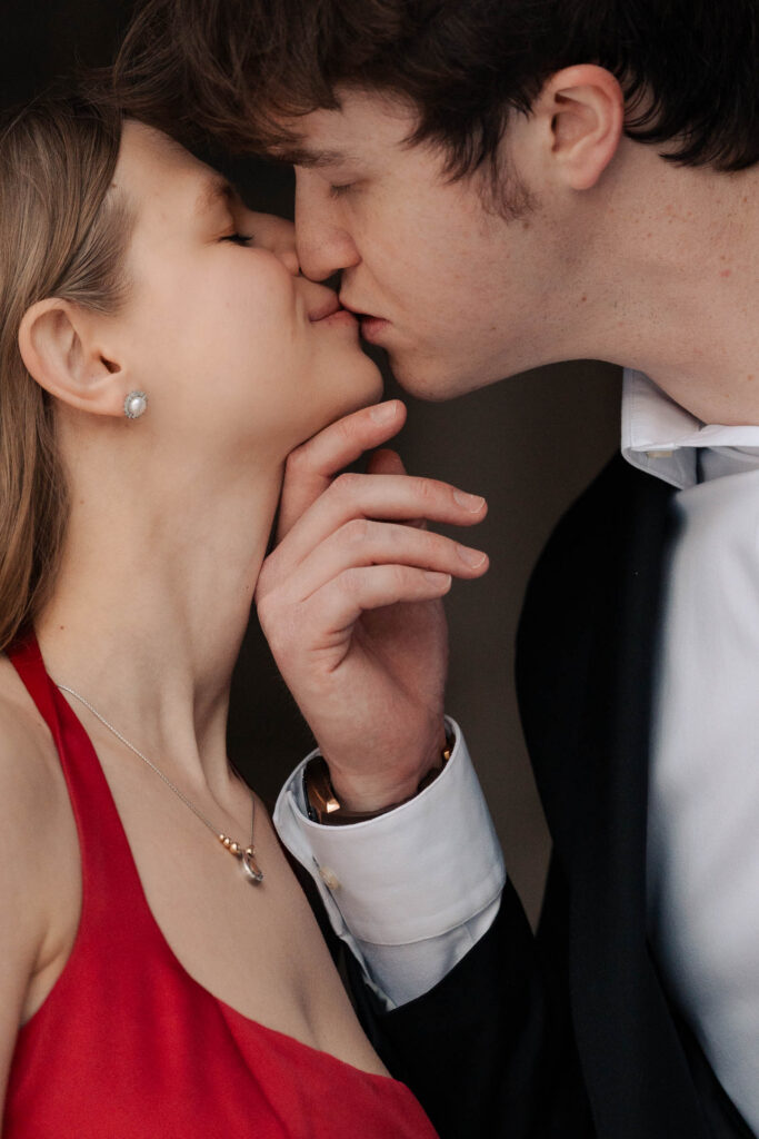 An engaged couple gets their engagement photos done at Princeton university.